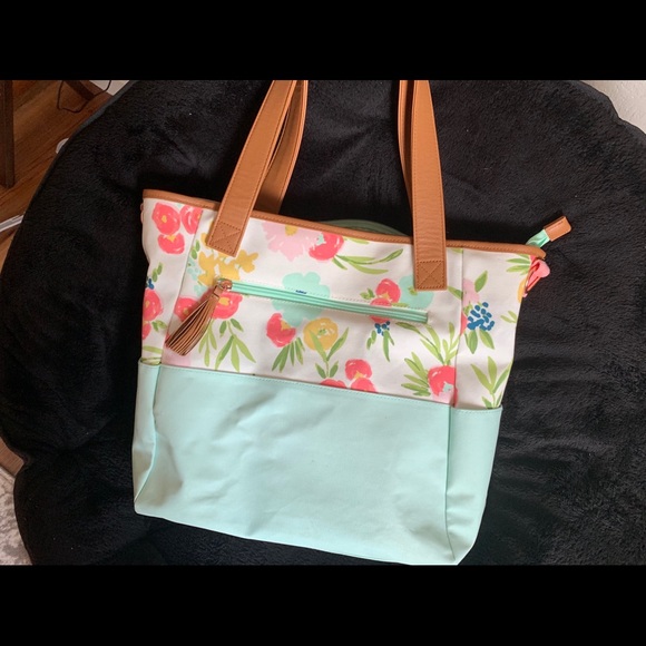 Diaper bag - Picture 1 of 2